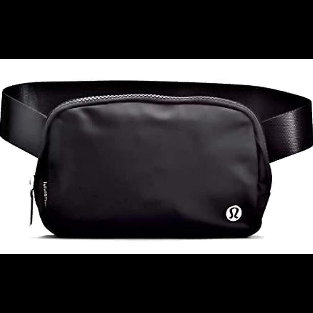 COPY - lululemon athletica Men's Black Belt Bag